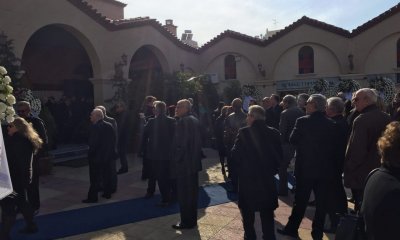 Πλήθος Κόσμου Στην Κηδεία Του Δημήτρη Παρρά