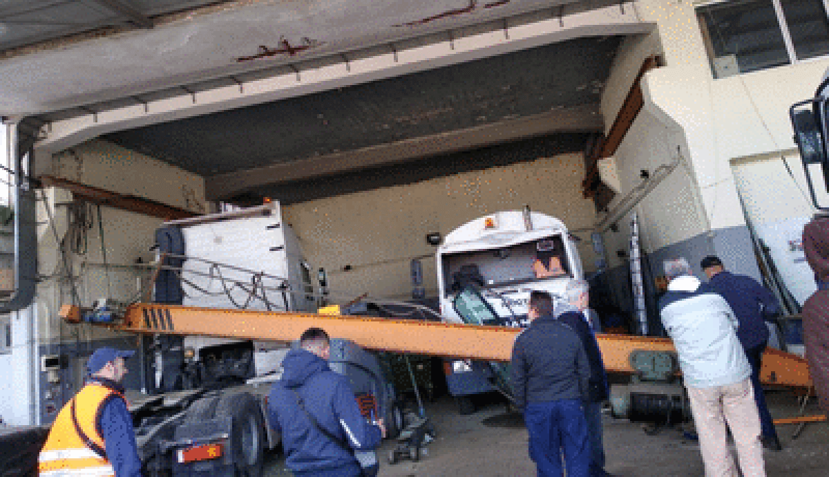 Βαλασόπουλος: “Το Ατύχημα Της Γερανογέφυρας Οφείλεται Σε Βραχυκύκλωμα”