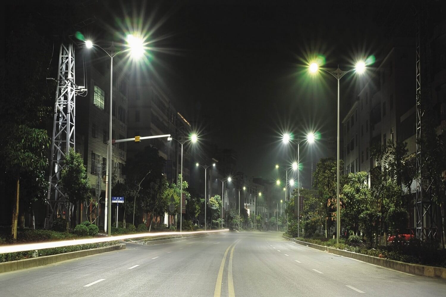 “Πισωγυρίσματα” Για Την Εγκατάσταση Φωτιστικών LED Στην Ηλιούπολη