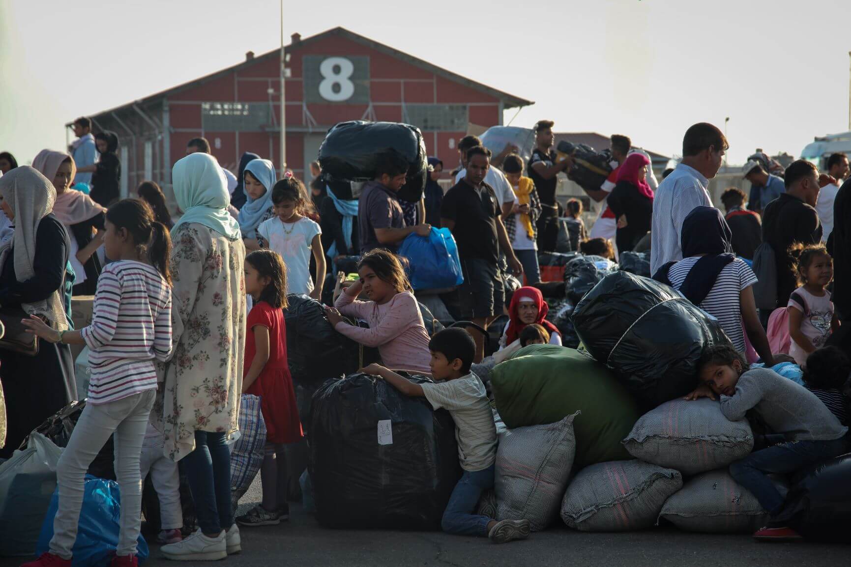 Συλλογή Ειδών Ρουχισμού Για Τους Πρόσφυγες Στη Μόρια Από Το 4ο Λύκειο Ηλιούπολης