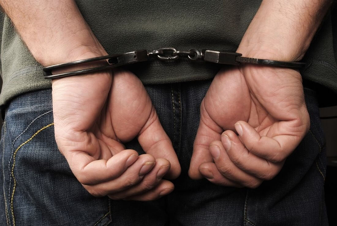 Προφυλακιστέος Ο 44χρονος Καθηγητής Που Αποπλάνησε 14Χρονη Στην Ηλιούπολη