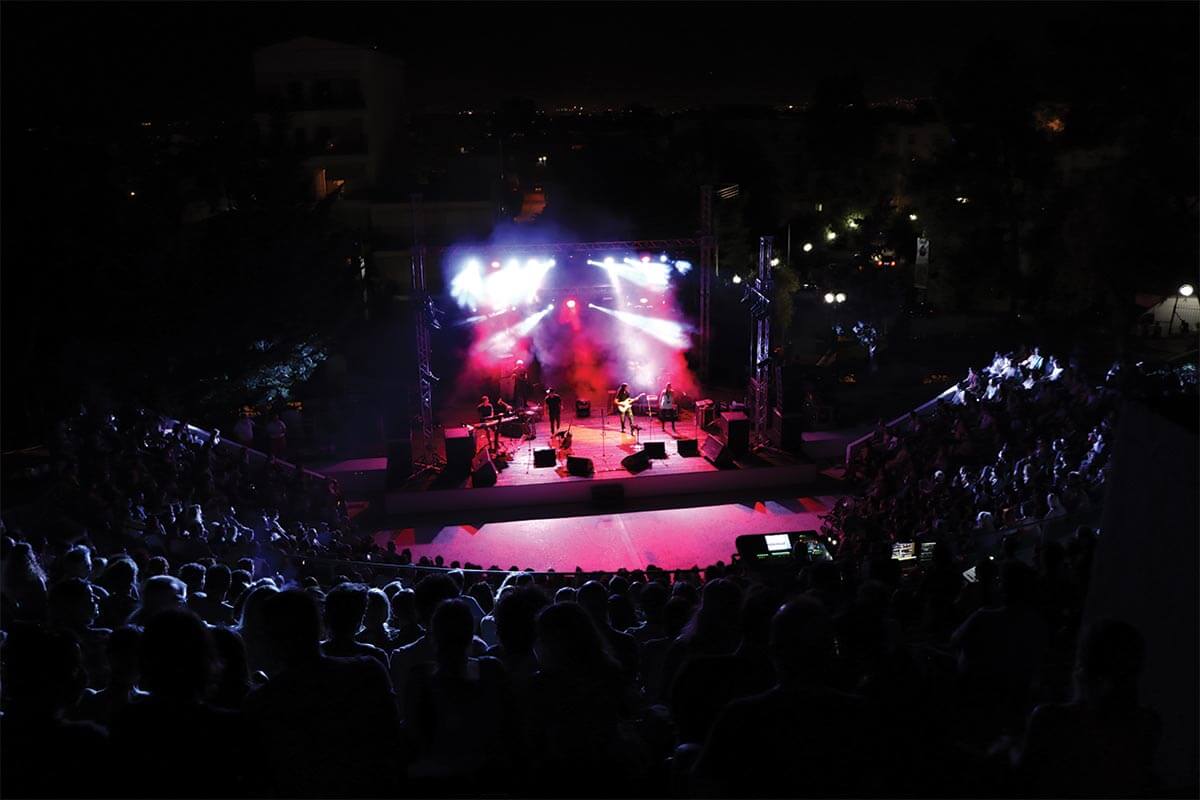 Συναυλία Με Τη Χριστίνα Μαραγκόζη Στην Ηλιούπολη – Ελεύθερη Η Είσοδος