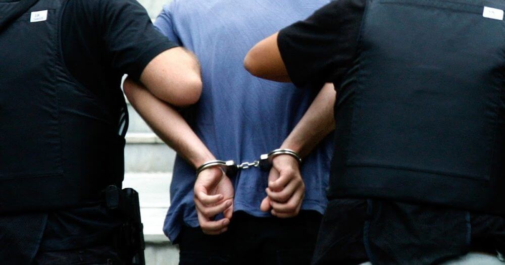 Συνελήφθη Ο Δράστης Της Ένοπλης Ληστείας Στην Ηλιούπολη – Είχε Μαχαίρι 16 Εκατοστών