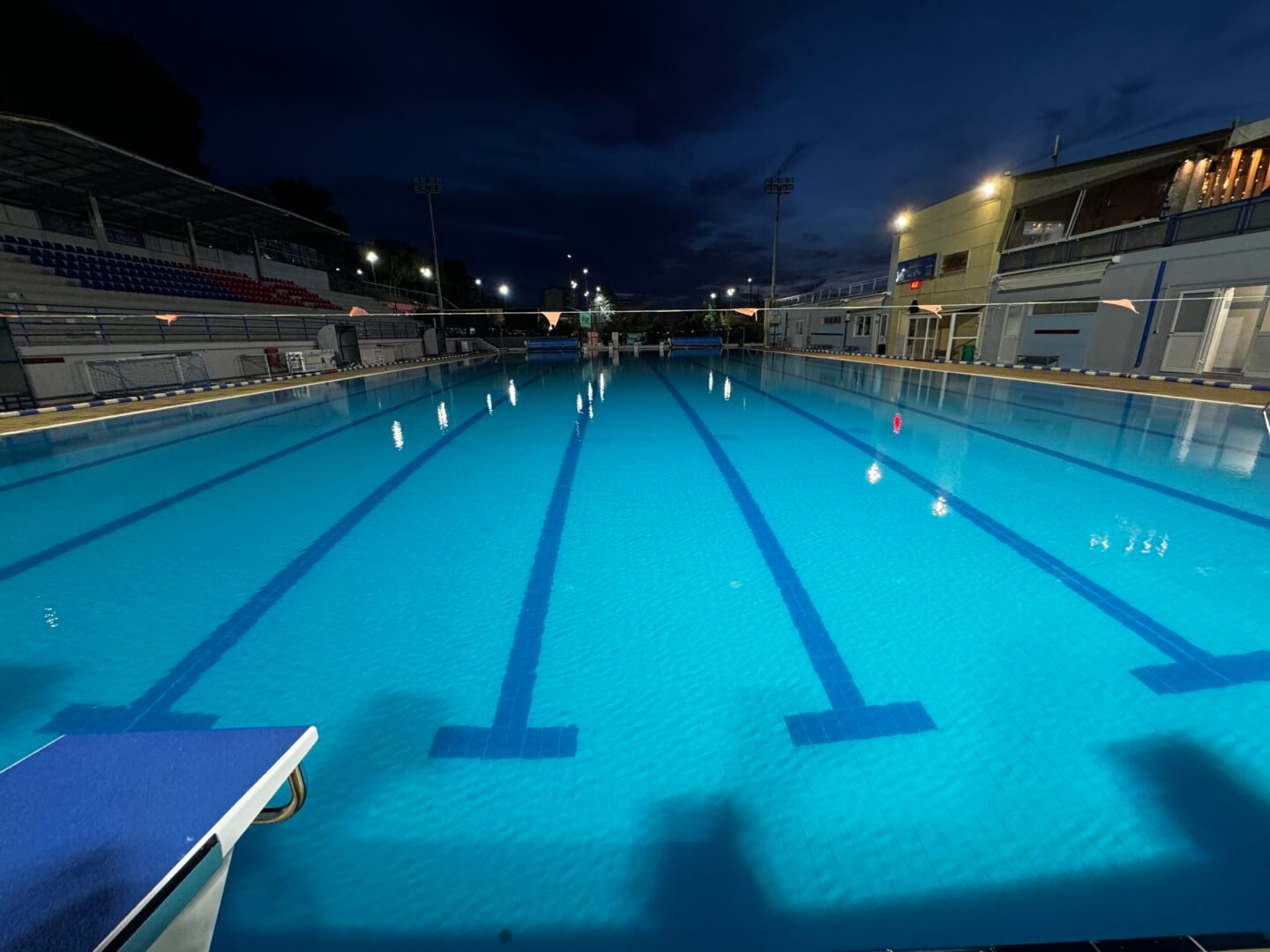 Eπαναλειτουργεί Η Μεγάλη Πισίνα Στο Δημοτικό Κολυμβητήριο Ηλιούπολης