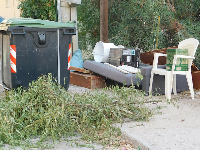 Δήμος Ηλιούπολης: Μπαίνει Ιδιωτική Εταιρεία Στην Περισυλλογή Κλαδιών & Ογκωδών Αντικειμένων