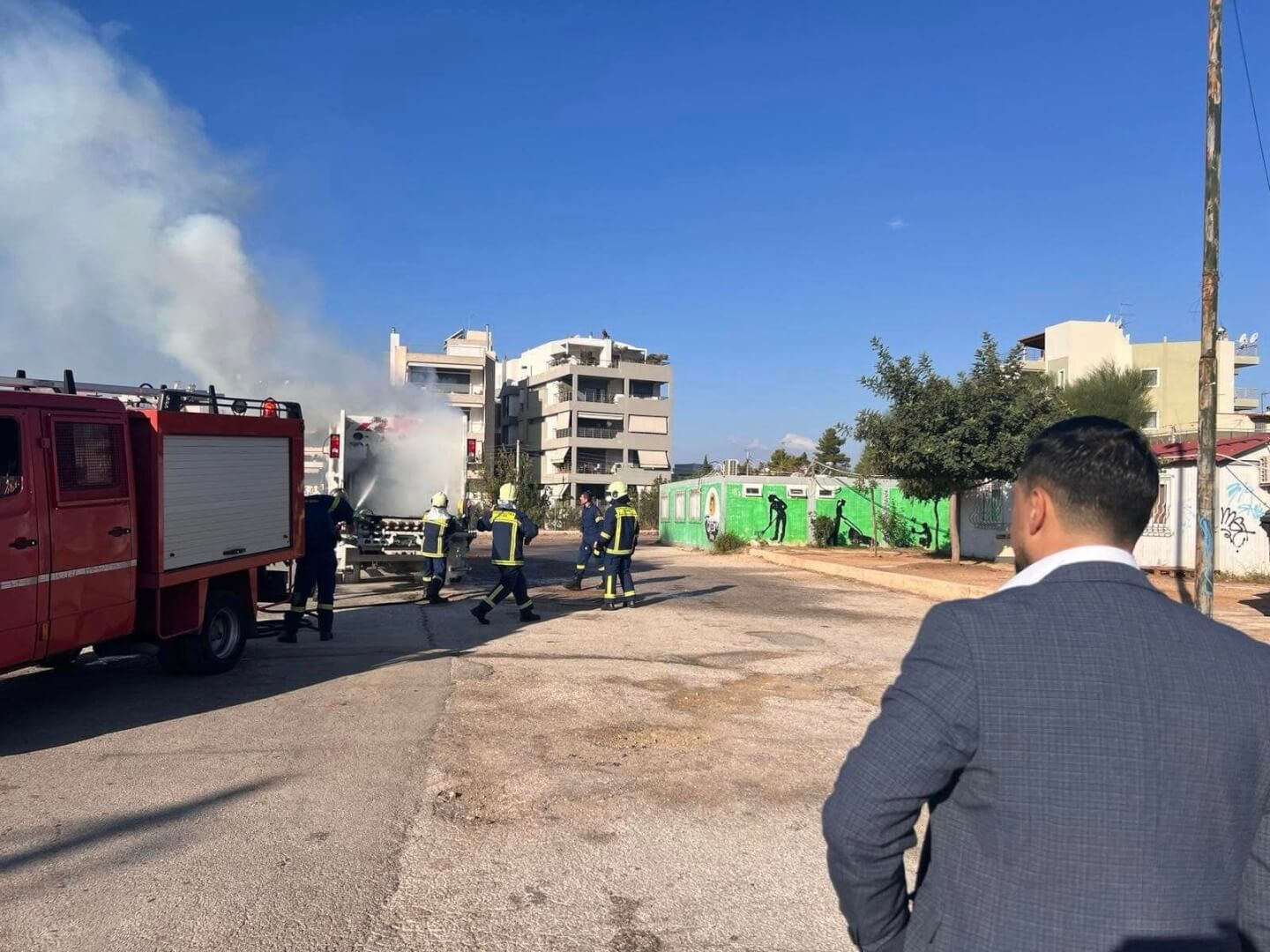 Φωτιά Σε Απορριμματοφόρο Του Δήμου Ηλιούπολης (ΦΩΤΟ) 2 465446609 1112081680922305 6744592037188719351 n Φωτιά Σε Απορριμματοφόρο Του Δήμου Ηλιούπολης (ΦΩΤΟ)