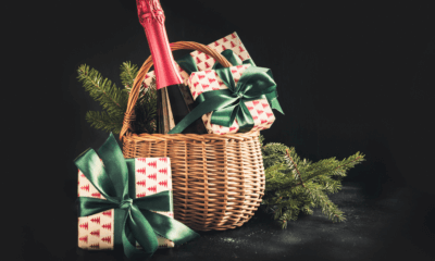 3+1 Ιδέες Δώρων Αν Είστε Καλεσμένοι Σε Χριστουγεννιάτικο Τραπέζι