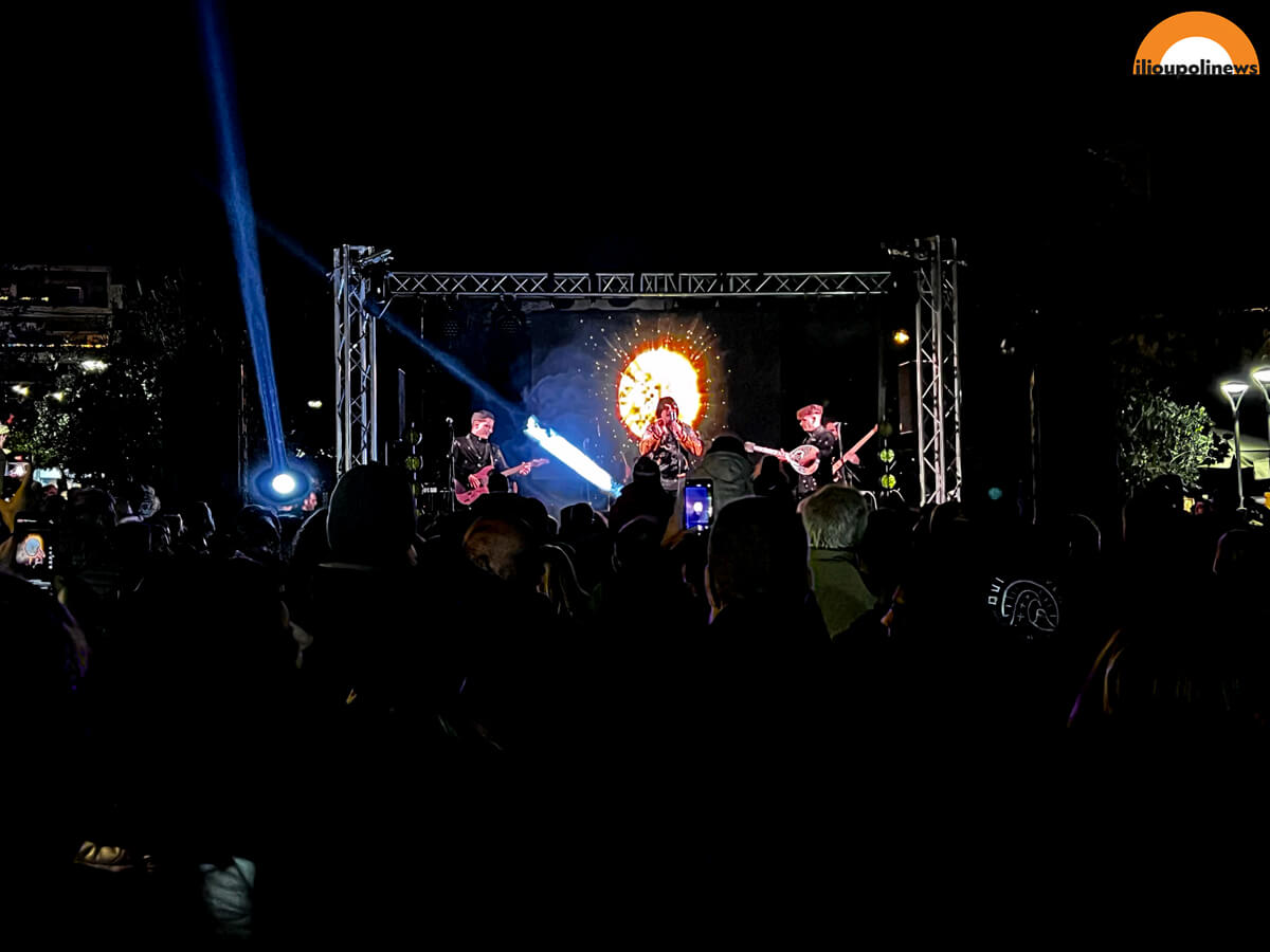 Ηλιούπολη: Τεράστια Επιτυχία Για Την 1η Χρυσή Νύχτα - Χιλιάδες Κόσμου Και Γεμάτοι Δρόμοι (ΦΩΤΟ+VIDEO) 2 XRYSI NYXTA ILIOUPOLI 03 Ηλιούπολη: Τεράστια Επιτυχία Για Την 1η Χρυσή Νύχτα - Χιλιάδες Κόσμου Και Γεμάτοι Δρόμοι (ΦΩΤΟ+VIDEO)