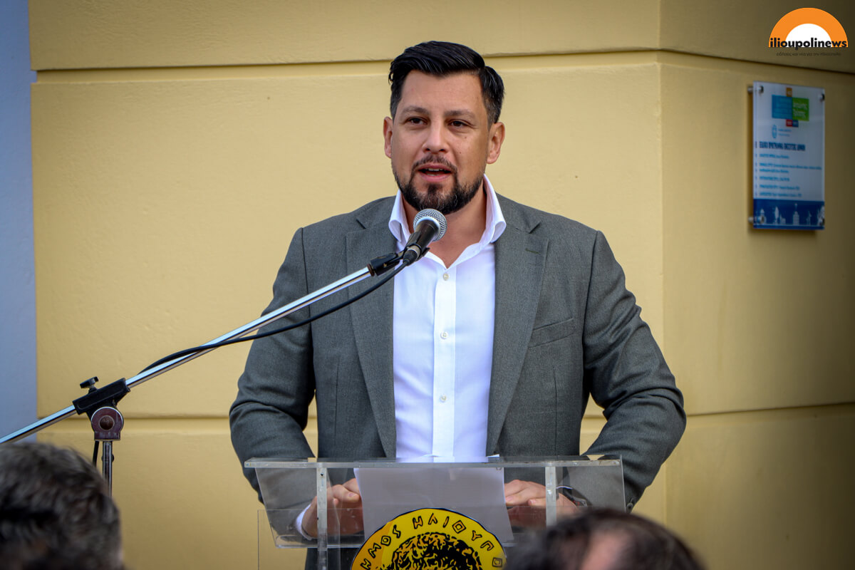 parelasi 281024 ilioupoli 53 Τα Ονόματα Δύο Σπουδαίων Αθλητών Στο Δημοτικό Κολυμβητήριο Ηλιούπολης Σε Μια Άκρως Συγκινητική Τελετή