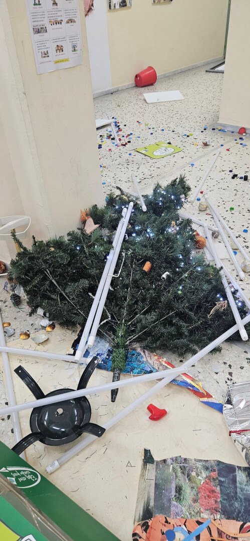 471410735 10235545182599013 1499403760203126069 n Βανδαλισμοί Και Καταστροφές Στο 2ο Γυμνάσιο Ηλιούπολης Κατά Τη Διάρκεια Των Χριστουγέννων