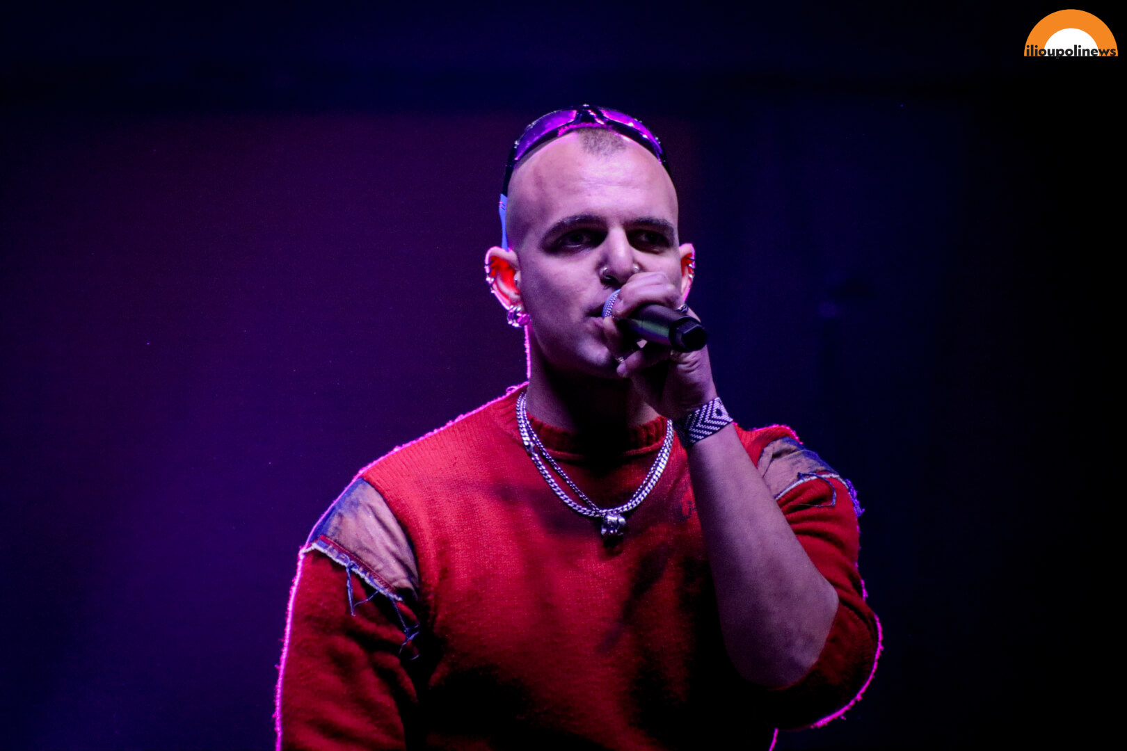 synavlia ergazomenoi 07 Μια Συναυλία Γεμάτη Αλληλεγγύη Και Παλμό Για Τους Συμβασιούχους Στο Κατάμεστο Κλειστό Της Ηλιούπολης (ΦΩΤΟ)