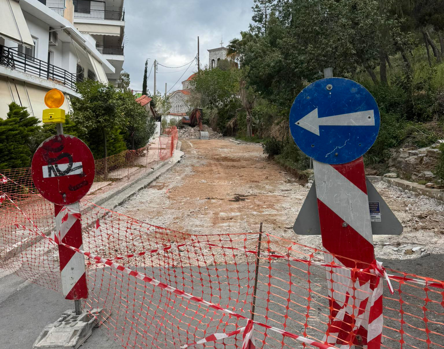 Ηλιούπολη: Η Οδός Μαραθωνομάχων Ασφαλτοστρώνεται Ξανά Μετά Από Πολλά Χρόνια