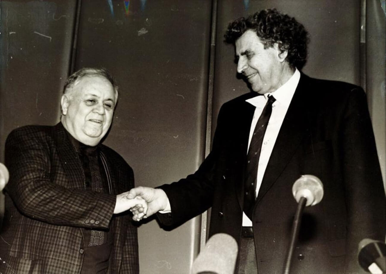 Μαθητικό Μουσικό Αφιέρωμα στον Μίκη Θεοδωράκη και τον Μάνο Χατζιδάκι στο Δημοτικό Θέατρο «Δημήτρης Κιντής»