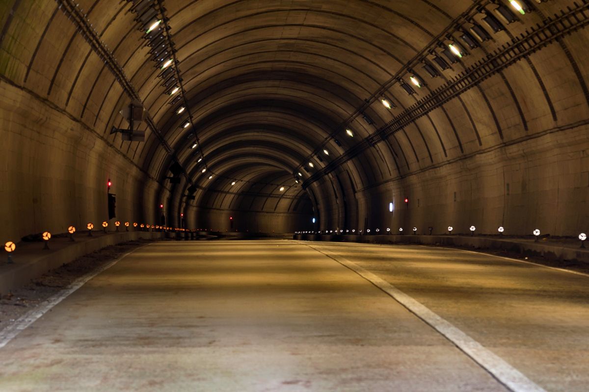 Αστική Σήραγγα Ηλιούπολης: Ένα Εκτενές Ρεπορτάζ Με Το Χρονικό Και Τα Πραγματικά Δεδομένα Της Υπόθεσης