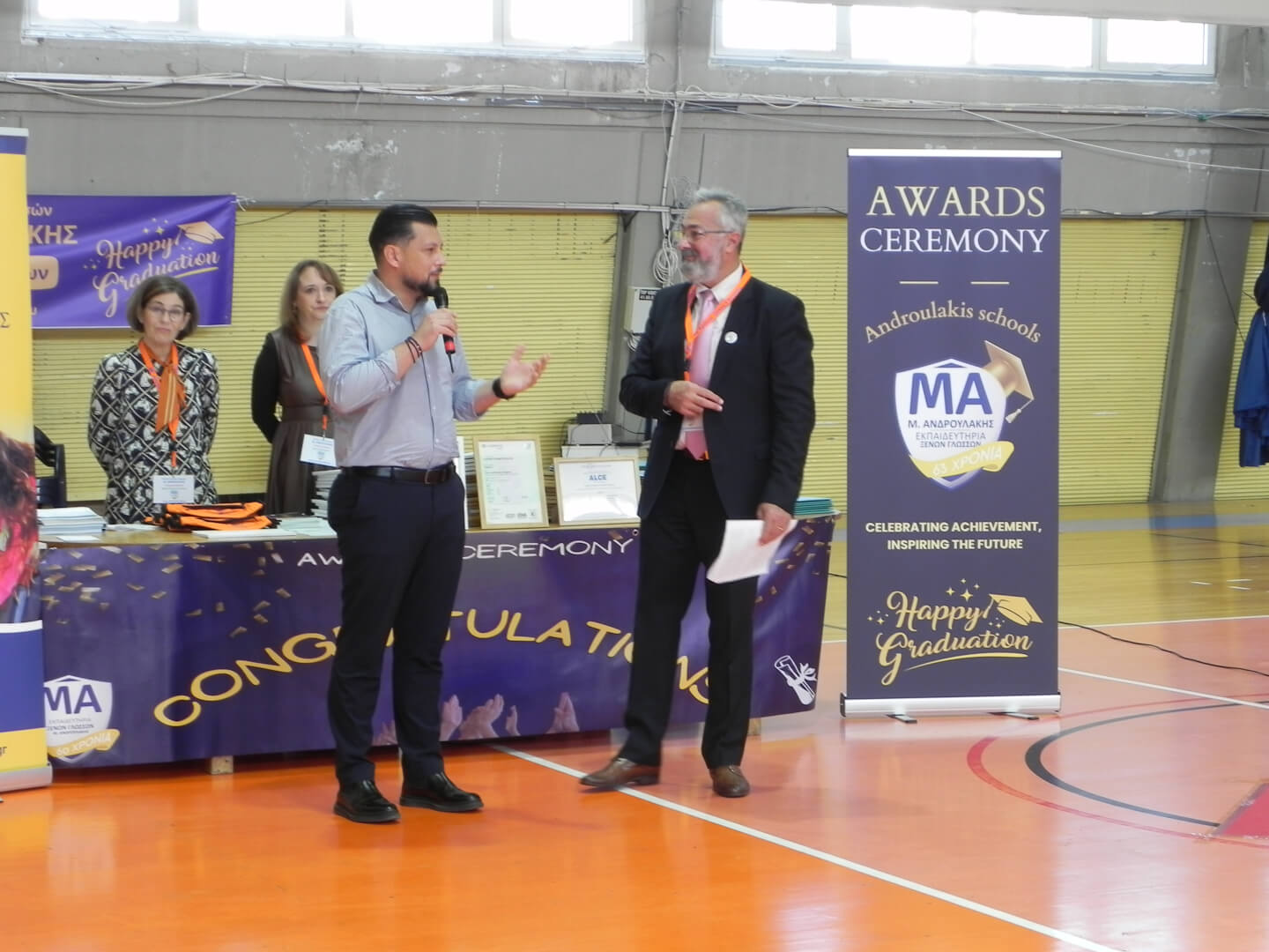 DSCN9954 Ηλιούπολη: Απονομή Ξενόγλωσσων Πιστοποιητικών Από Τα Εκπαιδευτήρια Ανδρουλάκη – Περισσότεροι Από 600 Μαθητές Βραβεύτηκαν