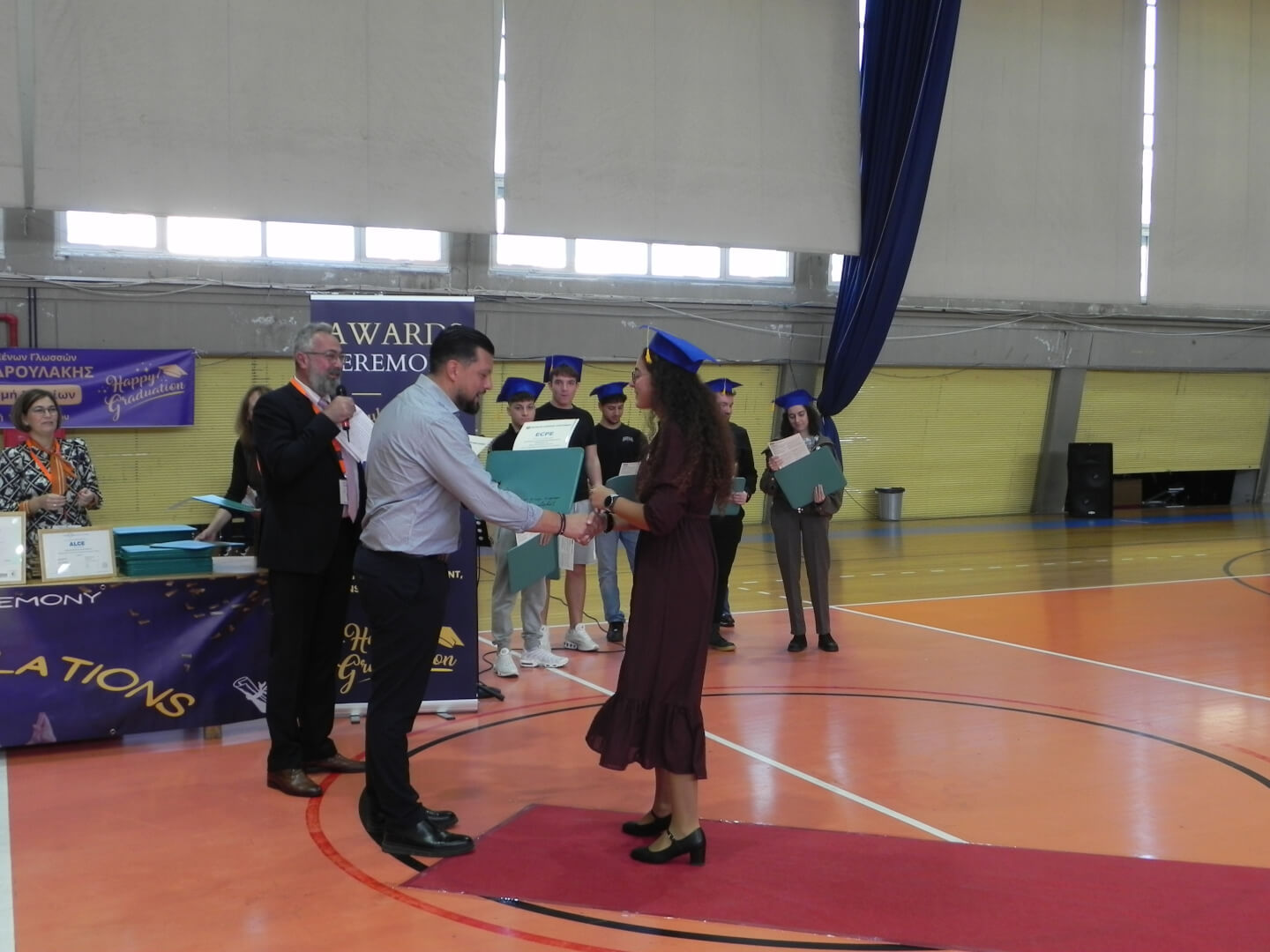 DSCN9961 Ηλιούπολη: Απονομή Ξενόγλωσσων Πιστοποιητικών Από Τα Εκπαιδευτήρια Ανδρουλάκη – Περισσότεροι Από 600 Μαθητές Βραβεύτηκαν
