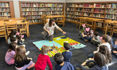 Από Την Ηλιούπολη Στην Αστόρια: Η Λιάνα Δενεζάκη «Ταξίδεψε» Τη Γλώσσα Μας Στη Νέα Υόρκη