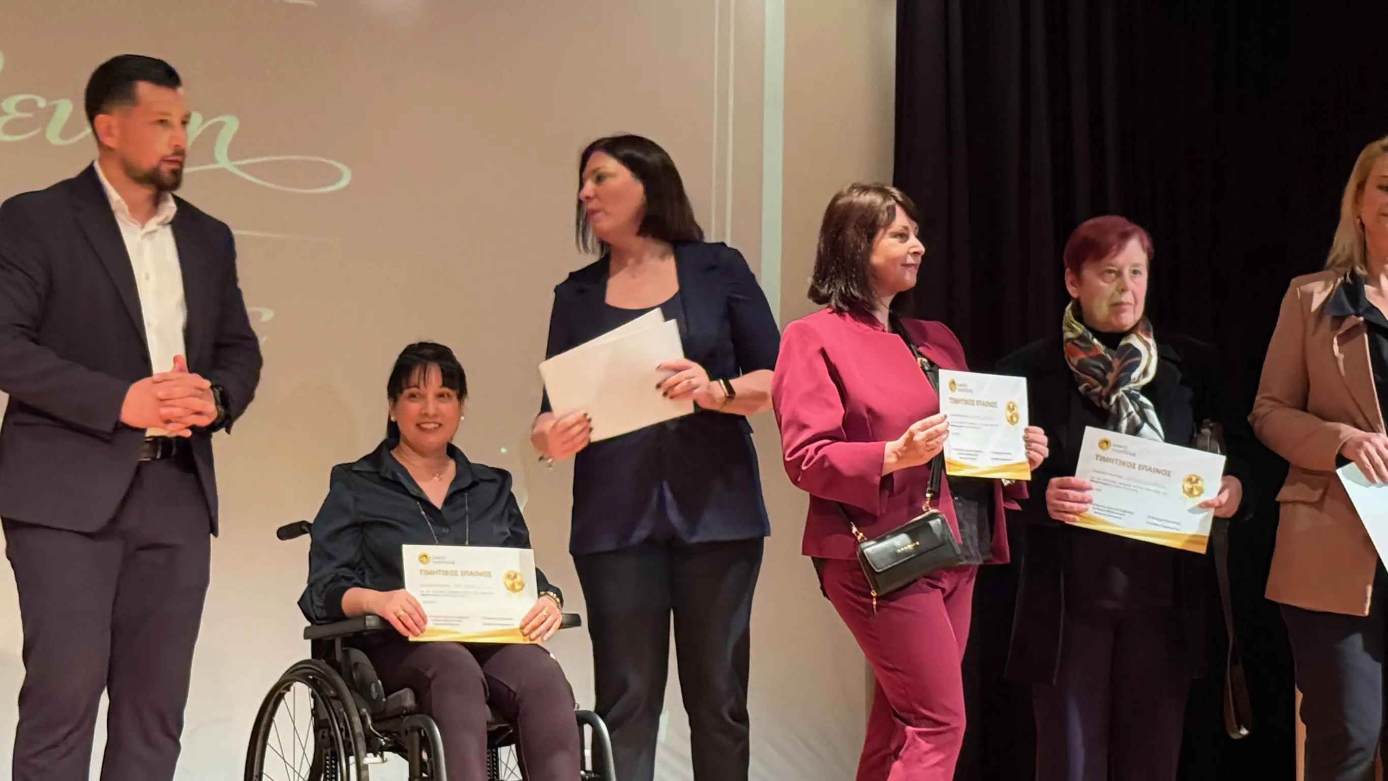 image00038 Μια Όμορφη Γιορτη Τιμής Προς Τους Εθελοντές Από Τον Δήμο Ηλιούπολης