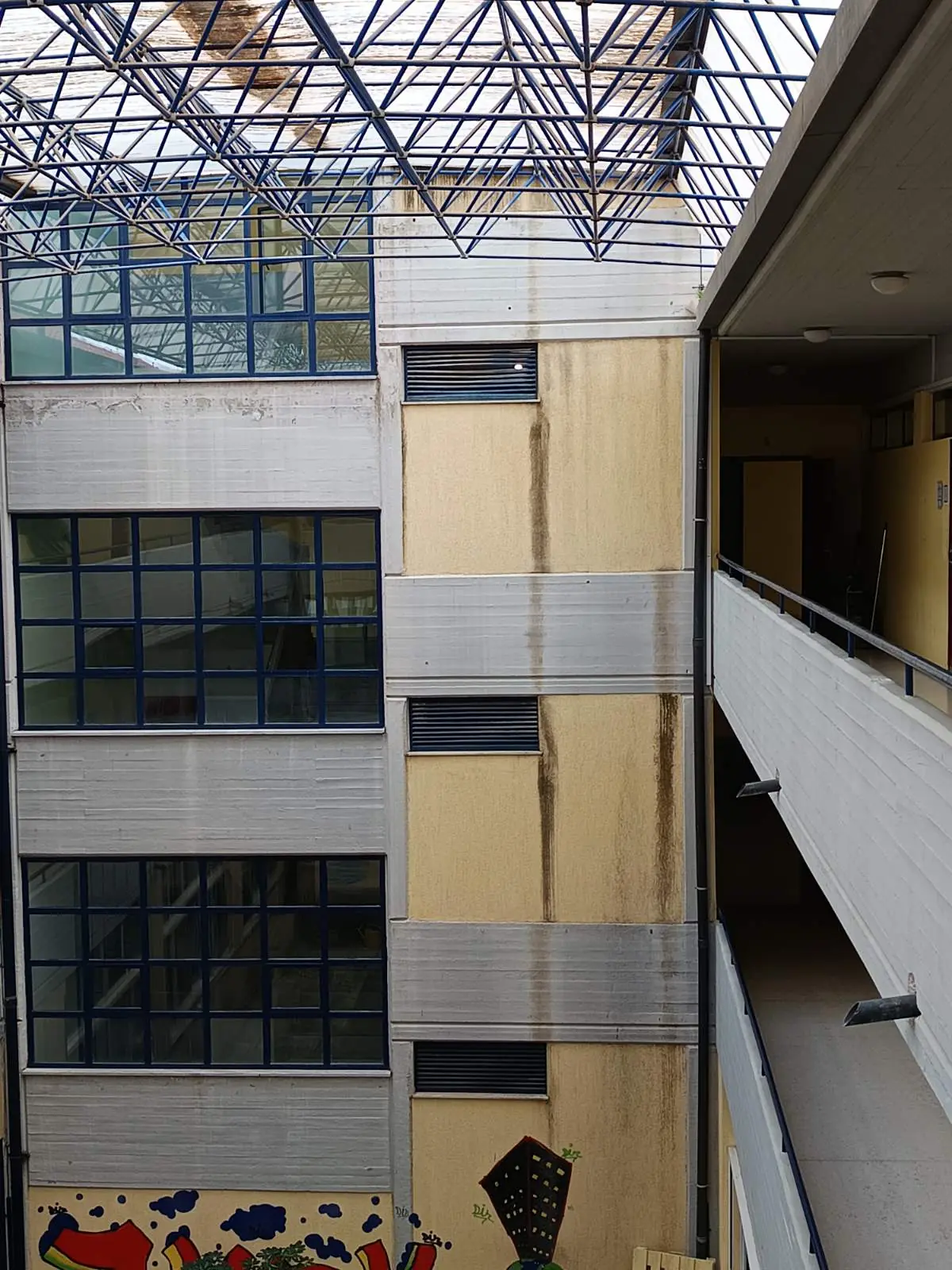 viber image 2026 02 23 18 13 29 830 Hλιούπολη: Μαθητές Παρουσιάζουν Τα Προβλήματα Του 3ου Λυκείου (ΦΩΤΟ - VIDEO)