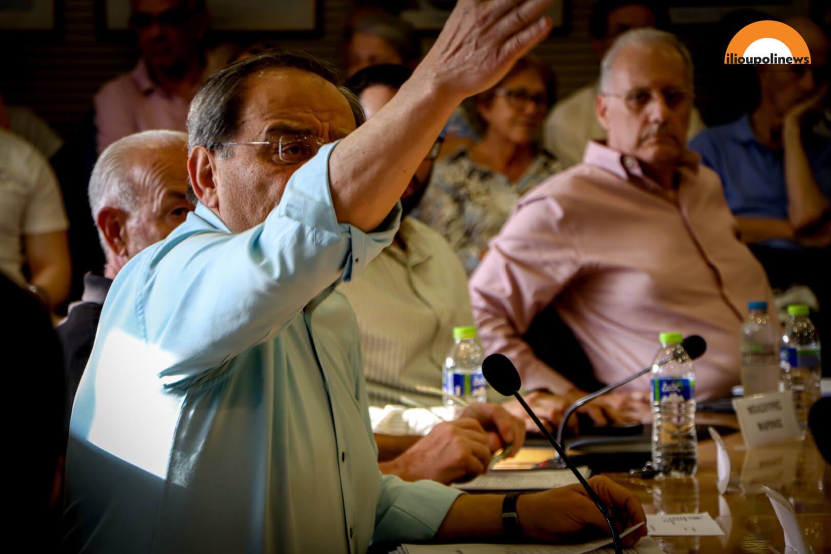 epeisodiako dimotiko symboylio ilioupolis 6 Χάος Και Ένταση Στο Δημοτικό Συμβούλιο Ηλιούπολης Για Το Πάρκο Χαλικάκι- Αναλυτικό Ρεπορτάζ (ΦΩΤΟ + VIDEO)