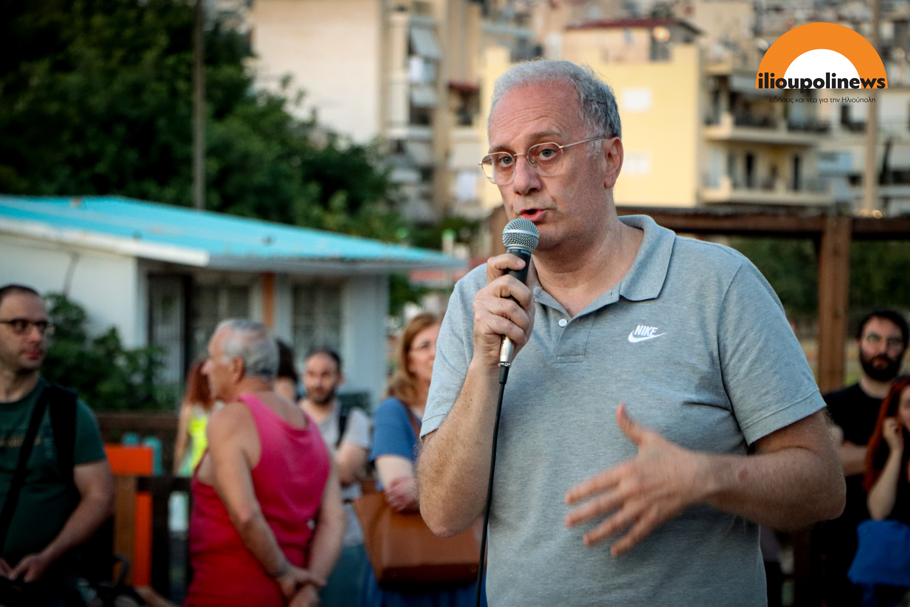 xalikaki sygkentrosi katoikwn 24 Ηλιούπολη: Εκατοντάδες Κάτοικοι «Ασπίδα» Για Το Πάρκο Χαλικάκι - Ζητούν Να Αποσυρθεί Η Συμφωνία Με Την ΕΤΑΔ (ΦΩΤΟ)