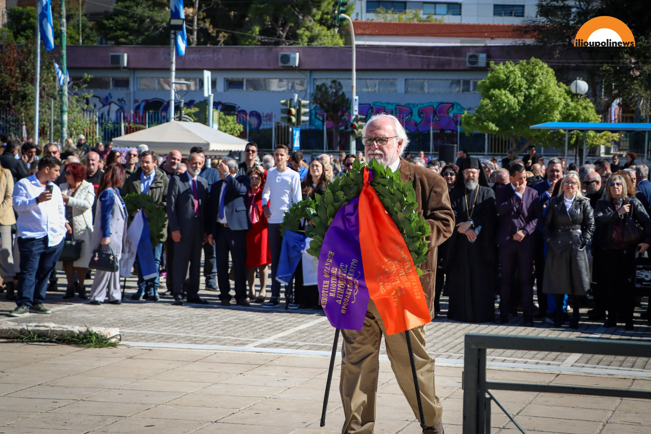 Φωτορεπορτάζ: Με Λαμπρότητα Και Πλήθος Κόσμου Ο Εορτασμός Της 28ης Οκτωβρίου Στην Ηλιούπολη 55 PARELASI 281026 54 Φωτορεπορτάζ: Με Λαμπρότητα Και Πλήθος Κόσμου Ο Εορτασμός Της 28ης Οκτωβρίου Στην Ηλιούπολη