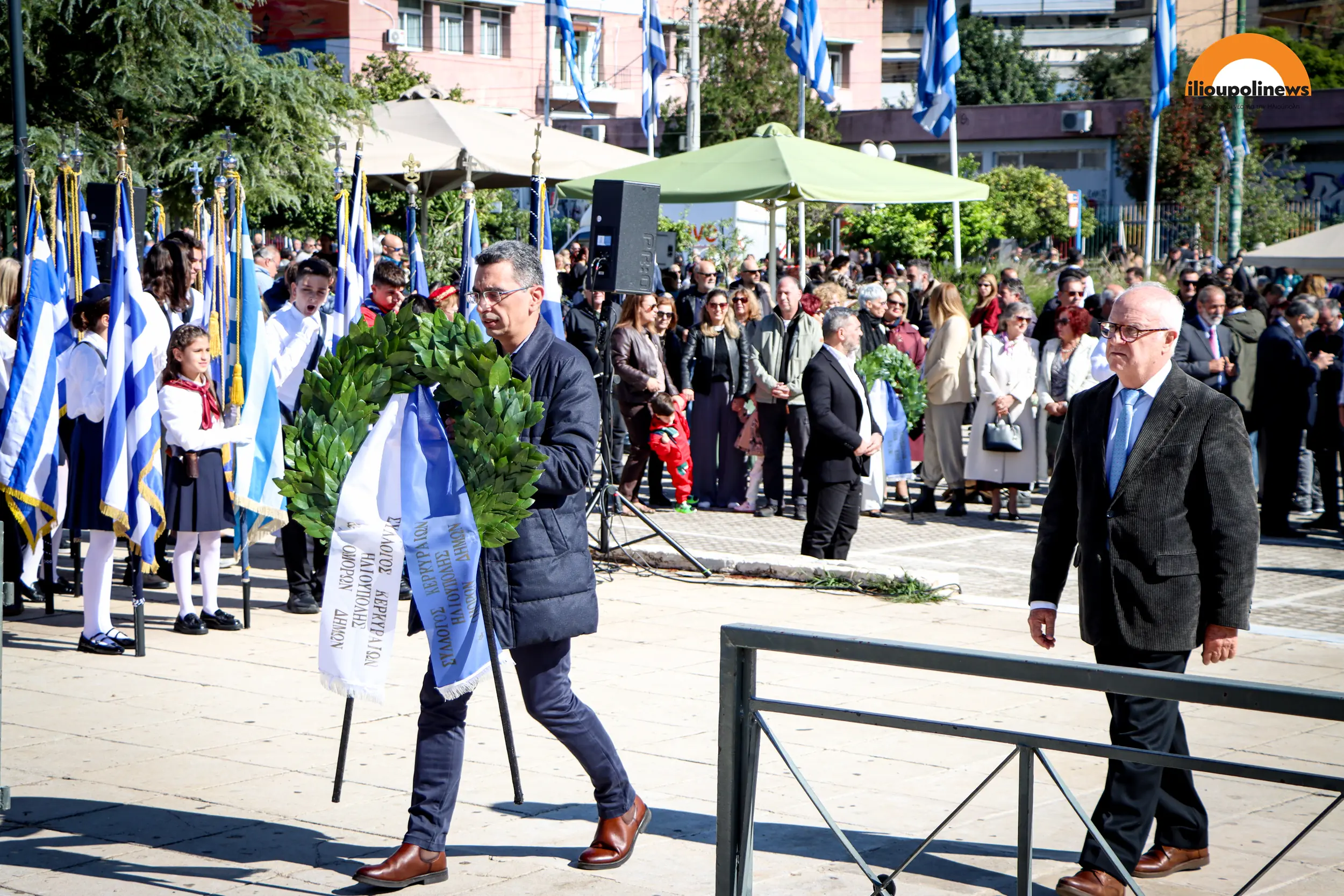 Φωτορεπορτάζ: Με Λαμπρότητα Και Πλήθος Κόσμου Ο Εορτασμός Της 28ης Οκτωβρίου Στην Ηλιούπολη 69 PARELASI 281026 68 Φωτορεπορτάζ: Με Λαμπρότητα Και Πλήθος Κόσμου Ο Εορτασμός Της 28ης Οκτωβρίου Στην Ηλιούπολη
