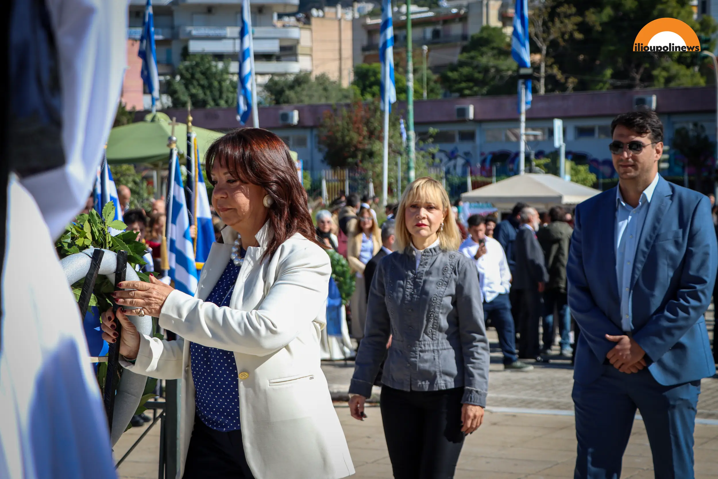 Φωτορεπορτάζ: Με Λαμπρότητα Και Πλήθος Κόσμου Ο Εορτασμός Της 28ης Οκτωβρίου Στην Ηλιούπολη 71 PARELASI 281026 70 Φωτορεπορτάζ: Με Λαμπρότητα Και Πλήθος Κόσμου Ο Εορτασμός Της 28ης Οκτωβρίου Στην Ηλιούπολη